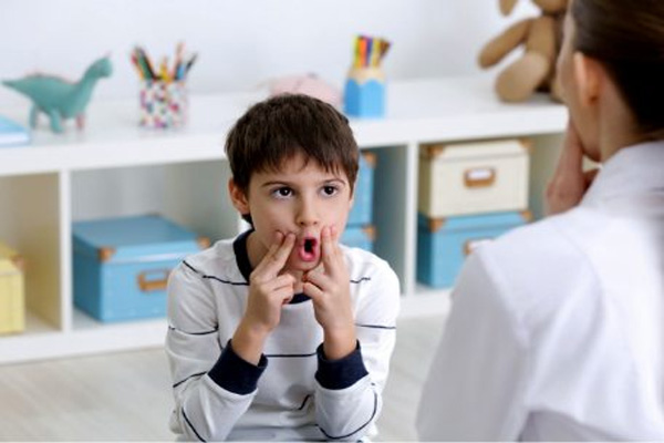 تاخیر در گفتار کودکان