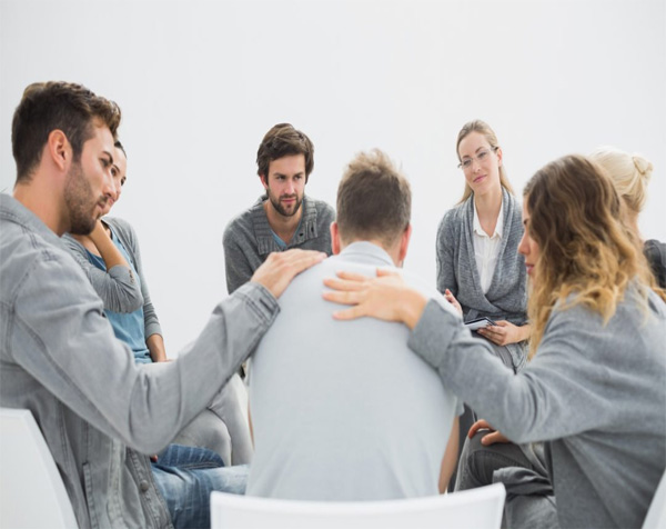 مشاوره فردی و گروهی